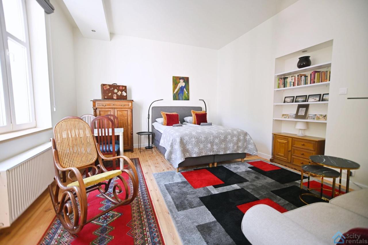 Beige And Red 3City Studio In Sopot With Outdoor Parking By Noclegi Renters Dış mekan fotoğraf