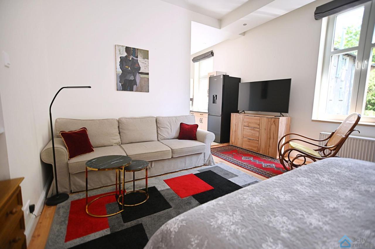 Beige And Red 3City Studio In Sopot With Outdoor Parking By Noclegi Renters Dış mekan fotoğraf