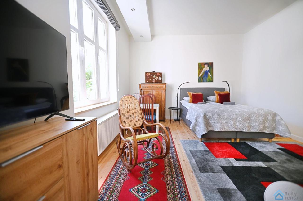 Beige And Red 3City Studio In Sopot With Outdoor Parking By Noclegi Renters Dış mekan fotoğraf